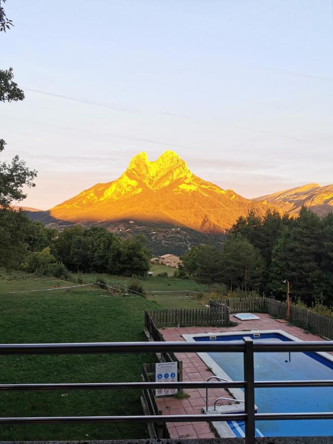 Hostal Pedraforca Saldés Exterior foto